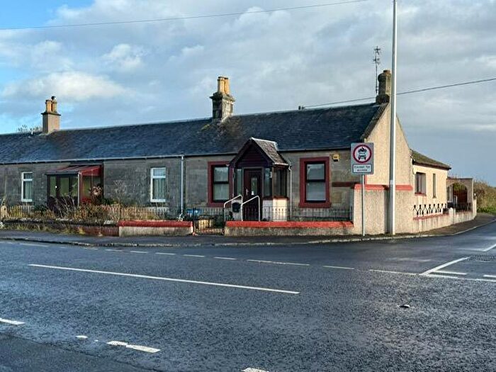 2 Bedroom Semi-Detached Bungalow For Sale In Old Glasgow Road, Kilwinning, KA13