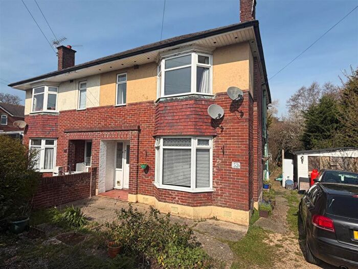 2 Bedroom Apartment To Rent In Livingstone Road, Poole, BH12