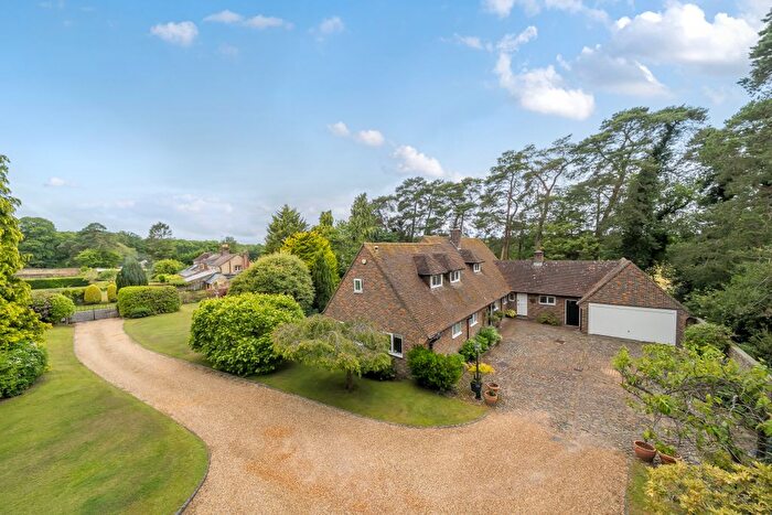 4 Bedroom Detached House For Sale In Ripsley Park, Liphook, GU30