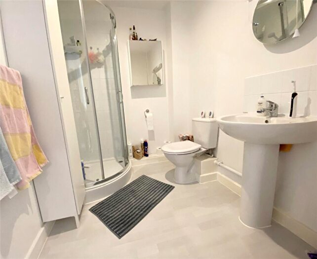 1 Bedroom Maisonette To Rent In Westbourne House, Groves Street, Swindon, SN2