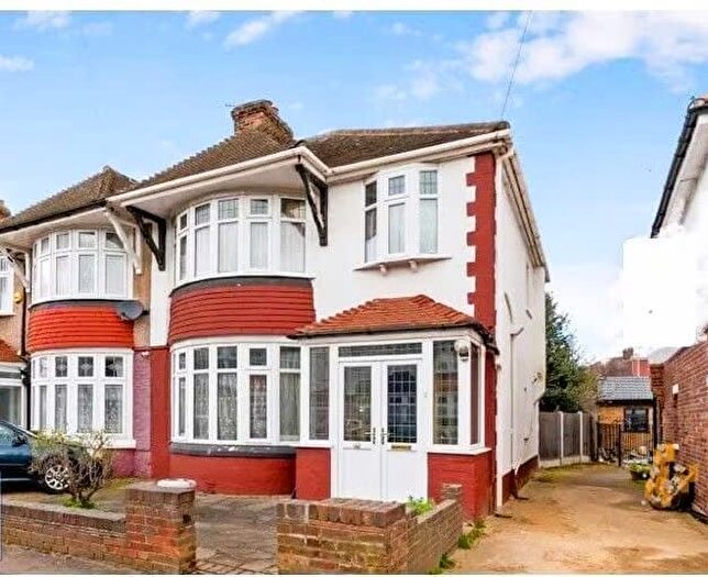 3 Bedroom Semi-Detached House To Rent In Sandhurst Drive, Ilford, IG3