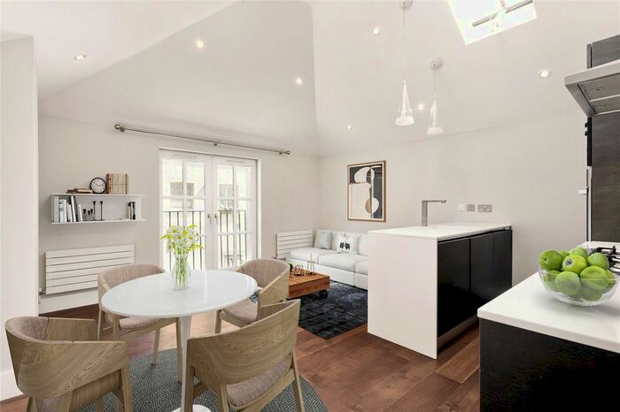 2 Bedroom Mews To Rent In Bathurst Mews, London, W2