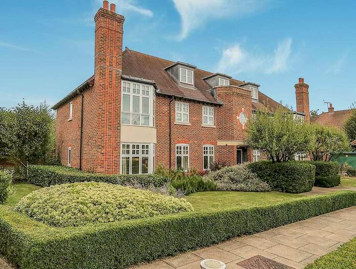 2 Bedroom Apartment To Rent In Saxon Place, Pangbourne, RG8