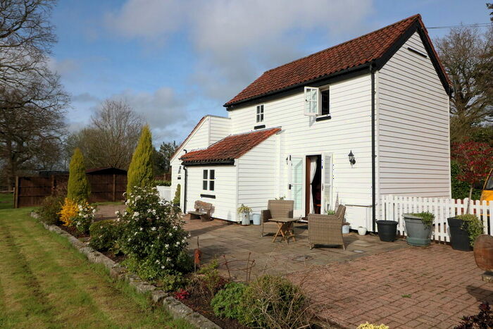 2 Bedroom Cottage To Rent In Rusper Road, Newdigate, RH5