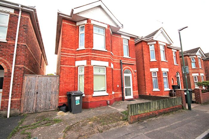 3 Bedroom Detached House To Rent In Markham Road, Bournemouth, BH9