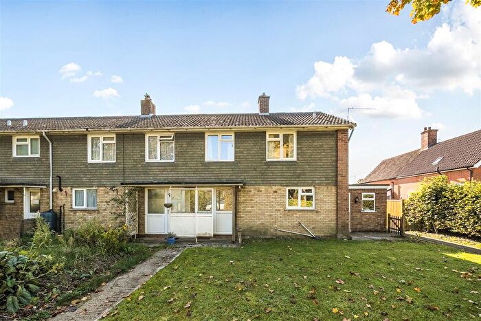 3 Bedroom End Of Terrace House For Sale In St. Marys Close, Potterne, SN10