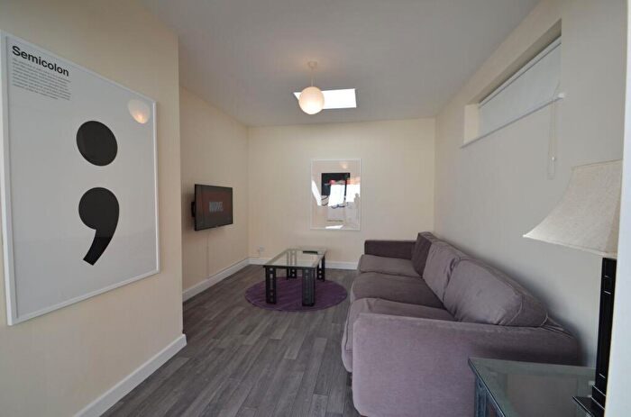 8 Bedroom House To Rent In Upper Bevendean Avenue, Brighton, BN2