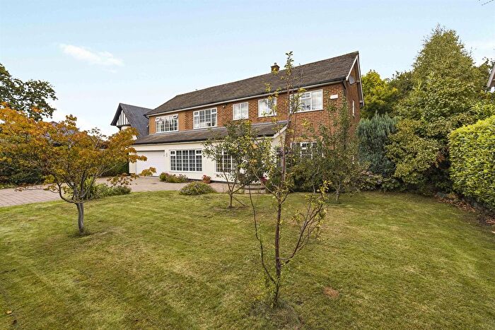 5 Bedroom Detached House For Sale In Meadow Drive, Prestbury, Macclesfield, SK10