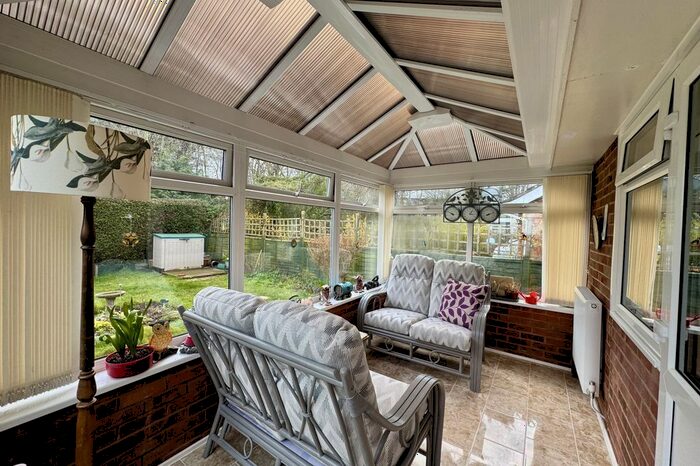 2 Bedroom Bungalow For Sale In Gosford Way, Polegate, East Sussex, BN26