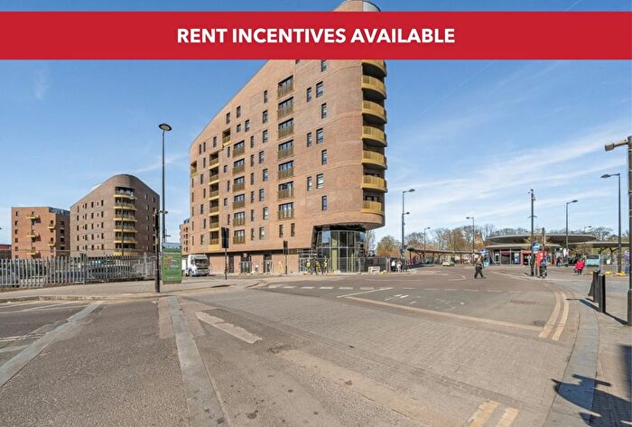 2 Bedroom Flat To Rent In Medway Street, Chatham, ME4