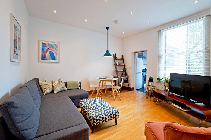 1 Bedroom Flat To Rent In Calabria Road, London, N5