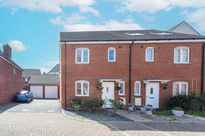 3 Bedroom Semi-Detached House For Sale In Kimmeridge Road, Cumnor, OX2