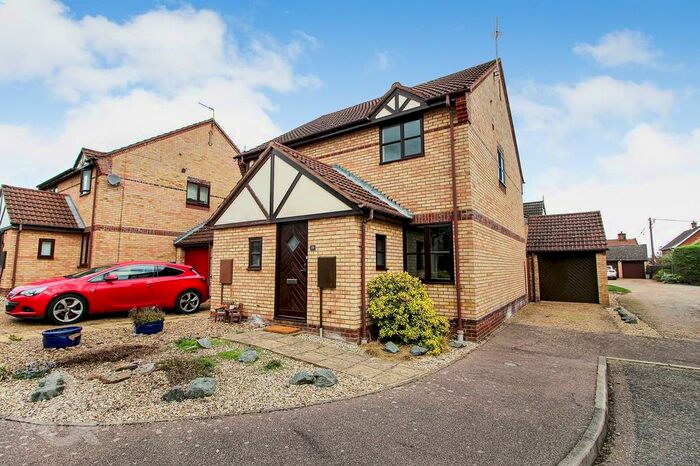 2 Bedroom Semi-Detached House To Rent In Spruce Crescent, Poringland, Norwich, NR14