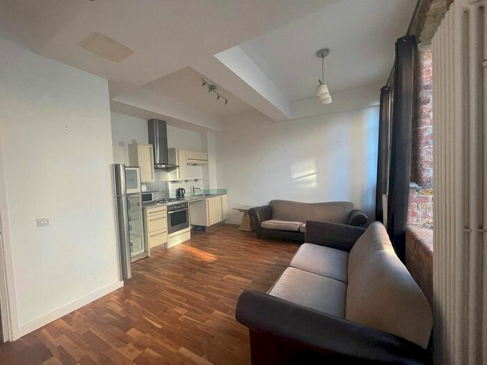 1 Bedroom Flat To Rent In Old Ford Road, Victoria Park, E3