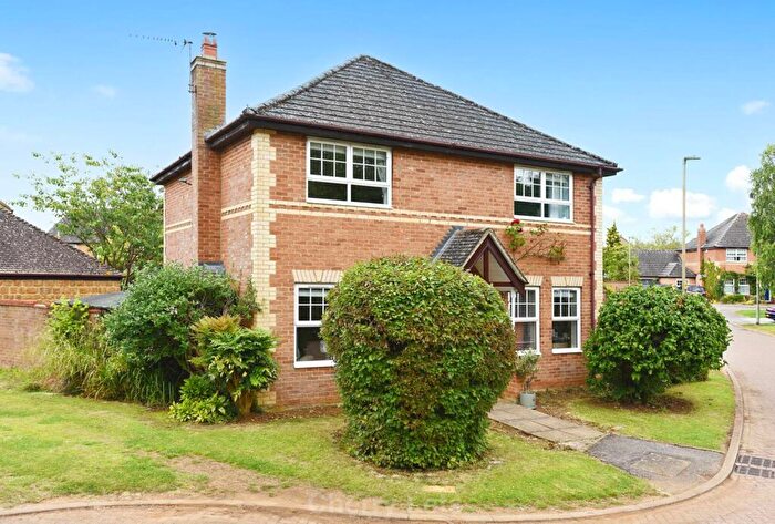 4 Bedroom Detached House To Rent In Gaveston Gardens, Deddington, OX15