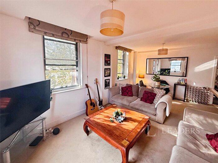 2 Bedroom House To Rent In Havelock Chambers, - Queens Terrace, Southampton, SO14