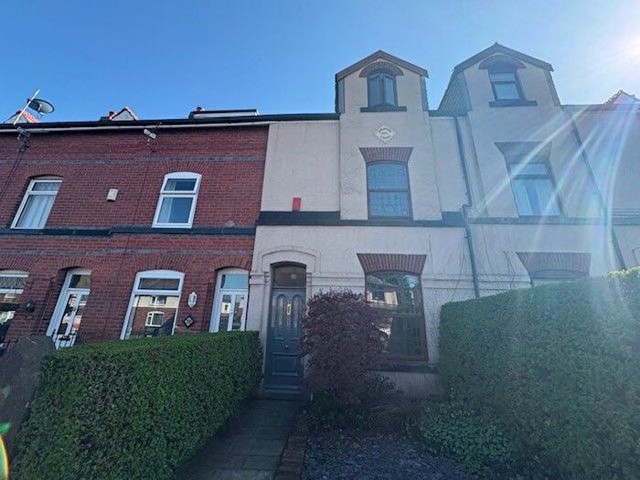 3 Bedroom Terraced House To Rent In Thicketford Road, Bolton, BL2