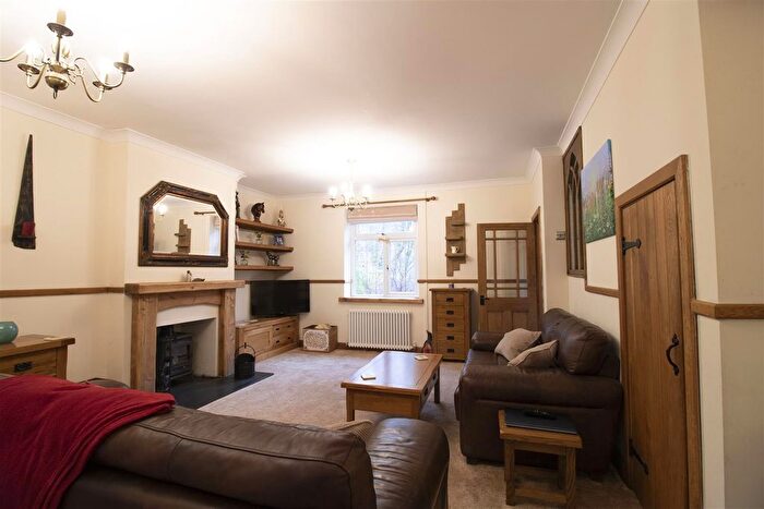 2 Bedroom Semi-Detached House For Sale In Hollybush, Blackwood, NP12