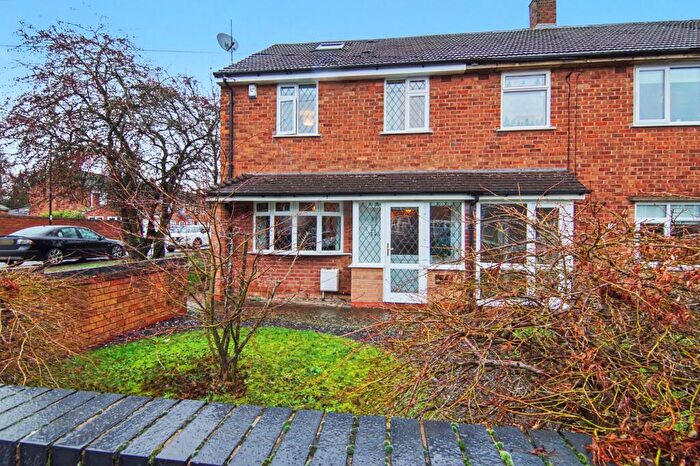 4 Bedroom End Of Terrace House For Sale In Sutton Avenue, Coventry, CV5