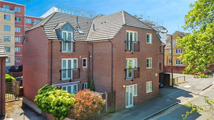 1 Bedroom Apartment For Sale In Norwood Road, Reading, Berkshire, RG1