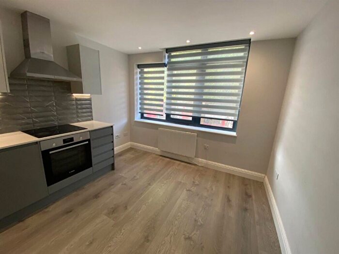 1 Bedroom Flat To Rent In Barking Road, London, E13