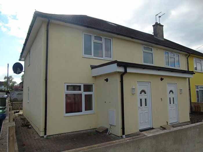 3 Bedroom Terraced House To Rent In John Buchan Road **Available In August **, OX3