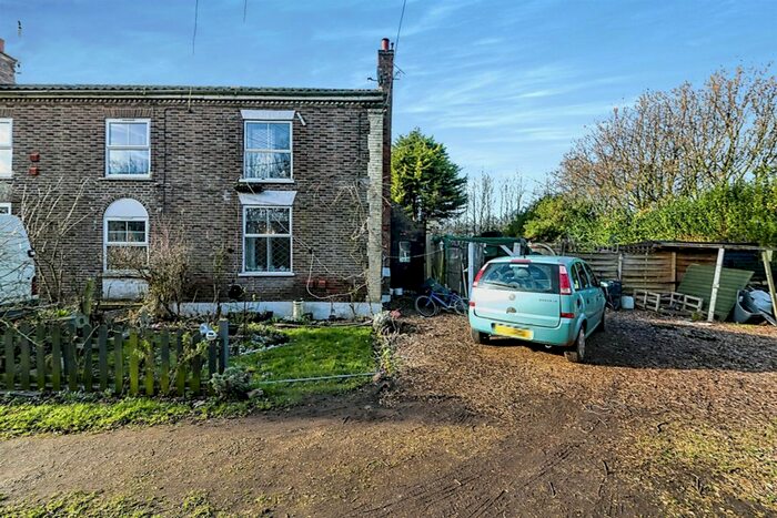 2 Bedroom Semi-Detached House For Sale In Islington Green, Tilney All Saints, King's Lynn, PE34