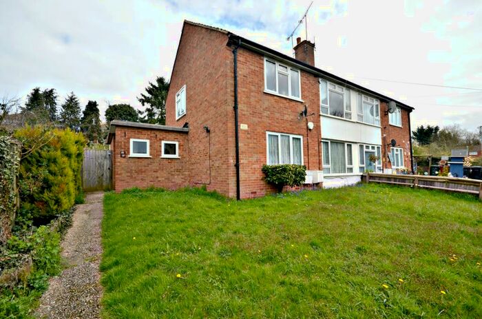 1 Bedroom Apartment To Rent In Blagdon Road, Reading, RG2