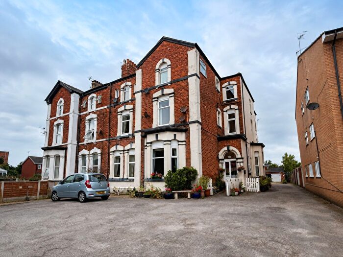 2 Bedroom Flat For Sale In Queens Road, Southport, PR9