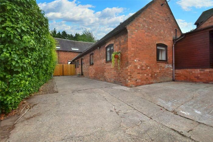 2 Bedroom Barn Conversion To Rent In Parsons Lane, Hartlebury, Kidderminster, Worcestershire, DY11