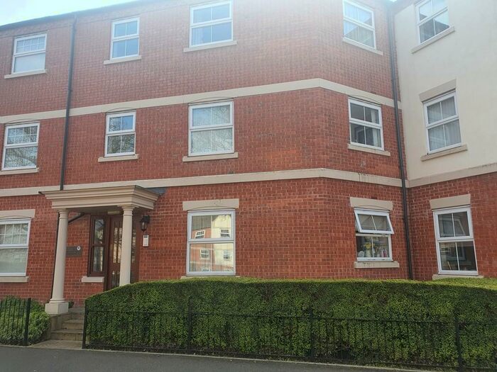 2 Bedroom Apartment To Rent In Ratcliffe Avenue, Kings Norton, B30