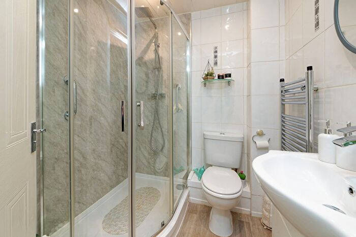 2 Bedroom Terraced House For Sale In Cromptons Grove, Paisley, PA1