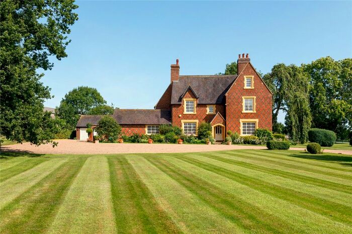 6 Bedroom Detached House For Sale In Millers Lane, Monks Kirby, Rugby, Warwickshire, CV23