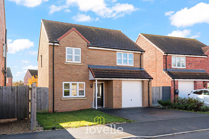 4 Bedroom Detached House For Sale In Edinburgh Way, Scartho Top, Grimsby, DN33