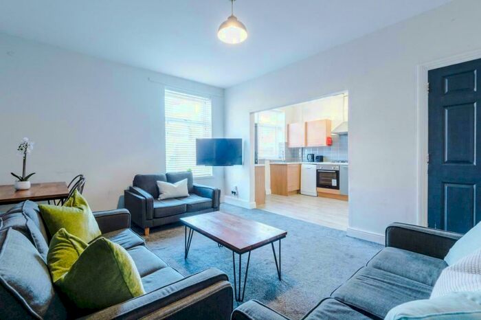 8 Bedroom Terraced House To Rent In Malcolm Street, Newcastle Upon Tyne, NE6