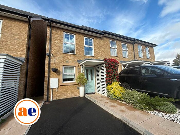 4 Bedroom House For Sale In Richmond Lane, Dartford, DA1