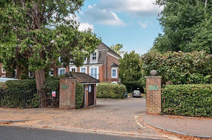 2 Bedroom Flat To Rent In Woodside Avenue, Woodside Park, N12