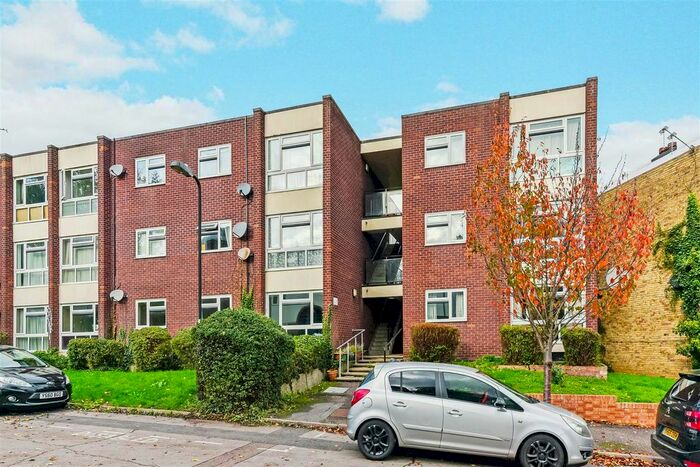 1 Bedroom Flat To Rent In Beresford Road, London, E4