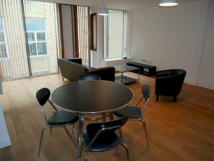 2 Bedroom Apartment To Rent In Flat Tayson House, Church Street, Bradford, BD1