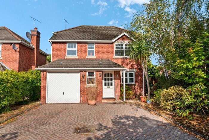 4 Bedroom Detached House For Sale In St. Andrews Gardens, Cobham, KT11