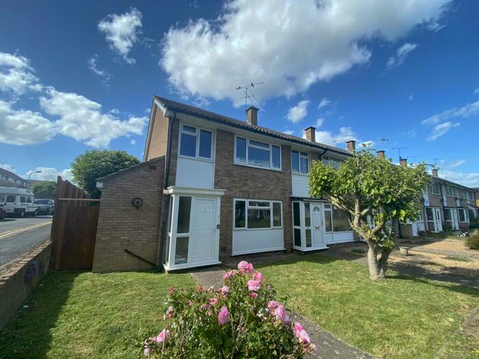 3 Bedroom End Of Terrace House To Rent In Herons Place, Marlow, SL7