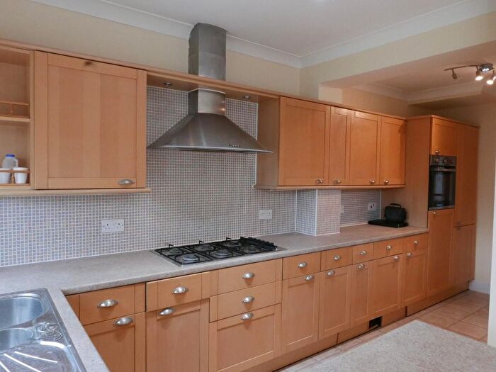 3 Bedroom Detached House To Rent In Tenterden Road, Dagenham, RM8