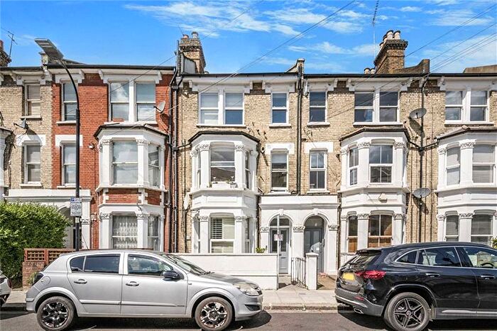 1 Bedroom Flat To Rent In Davisville Road, Shepherds Bush, W12