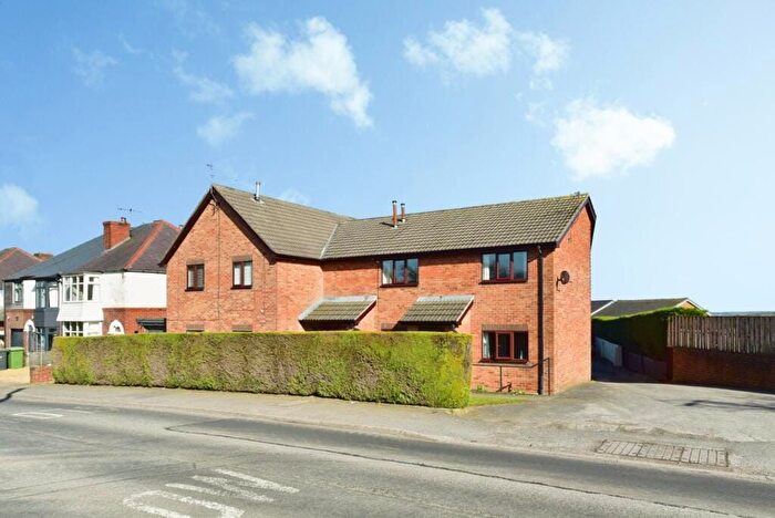2 Bedroom Flat For Sale In Holmesfield Road, Dronfield Woodhouse, Dronfield, S18