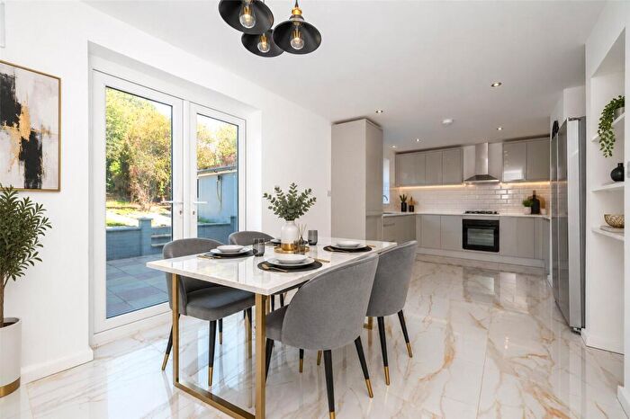3 Bedroom Terraced House To Rent In Holyrood Crescent, St. Albans, Hertfordshire, AL1
