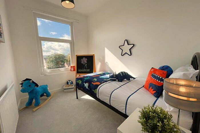 3 Bedroom Terraced House For Sale In Derbyshire Lane, Sheffield, S8