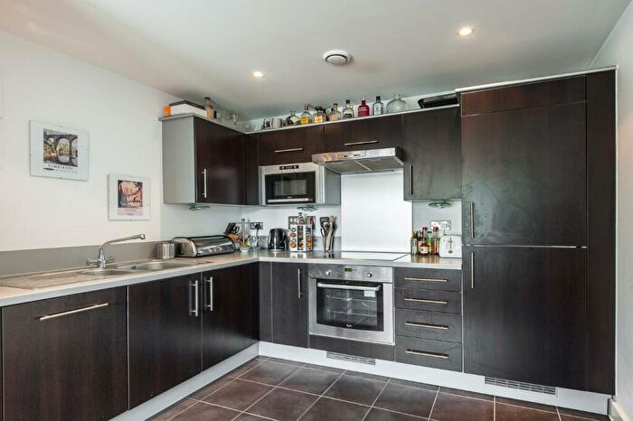 1 Bedroom Flat To Rent In Hammond Court, SE11