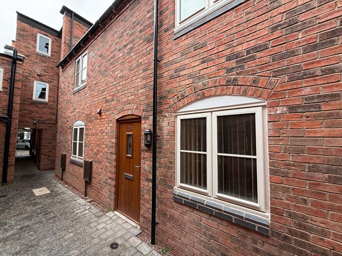 2 Bedroom Flat To Rent In Church Street, Atherstone, CV9