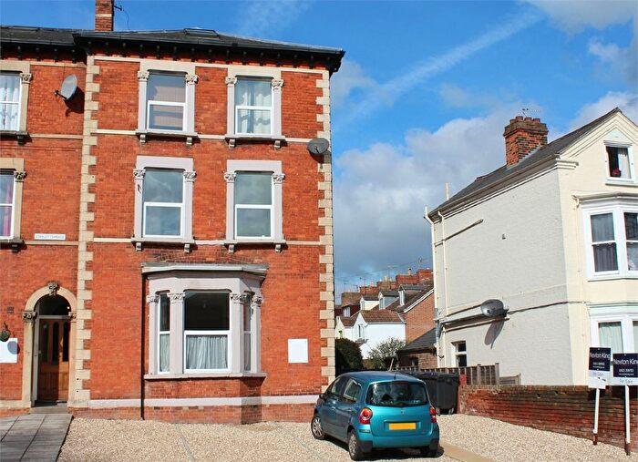 1 Bedroom Flat To Rent In Cheddon Road, Taunton, TA2