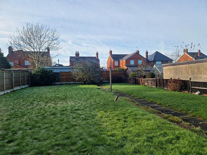 3 Bedroom Property To Rent In Masefield Crescent, Balderton, Newark, NG24